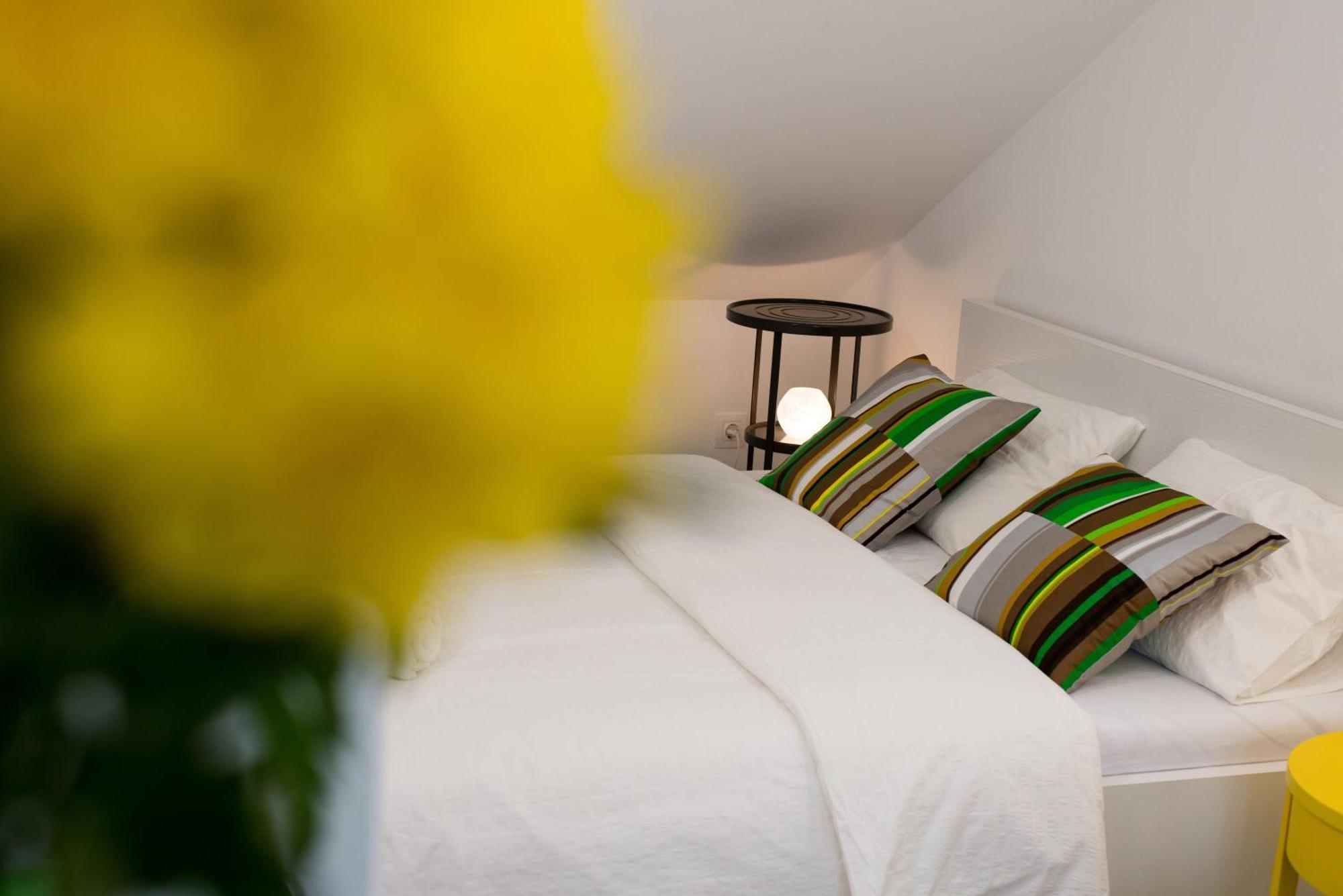 Apartments & Rooms Tiramola - Old Town Трогир Номер фото