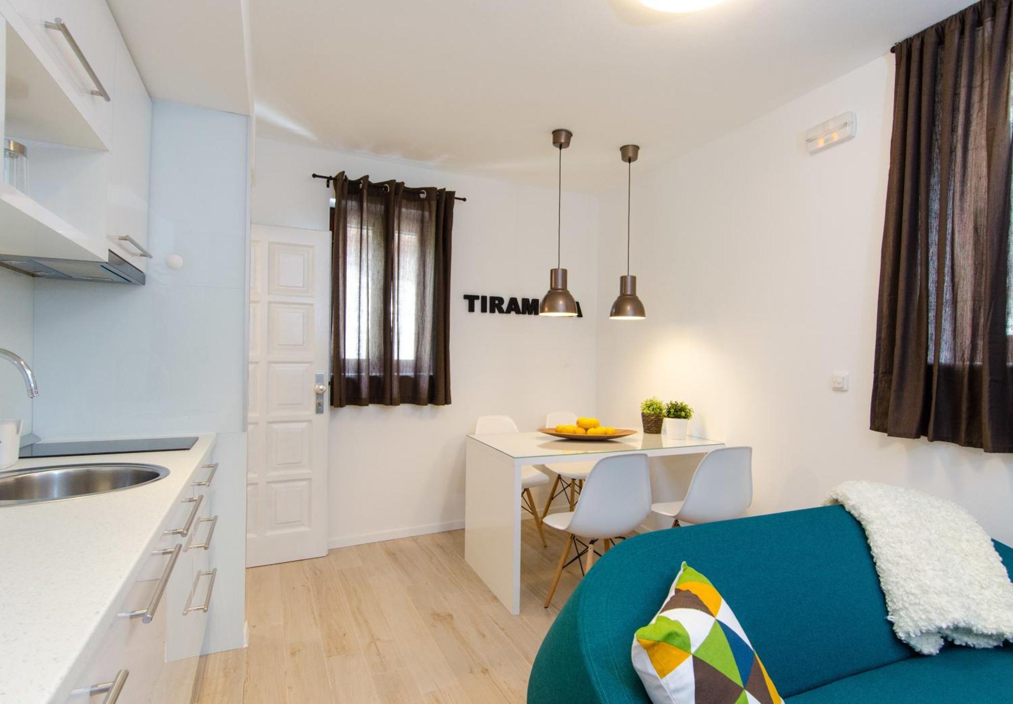 Apartments & Rooms Tiramola - Old Town Трогир Номер фото